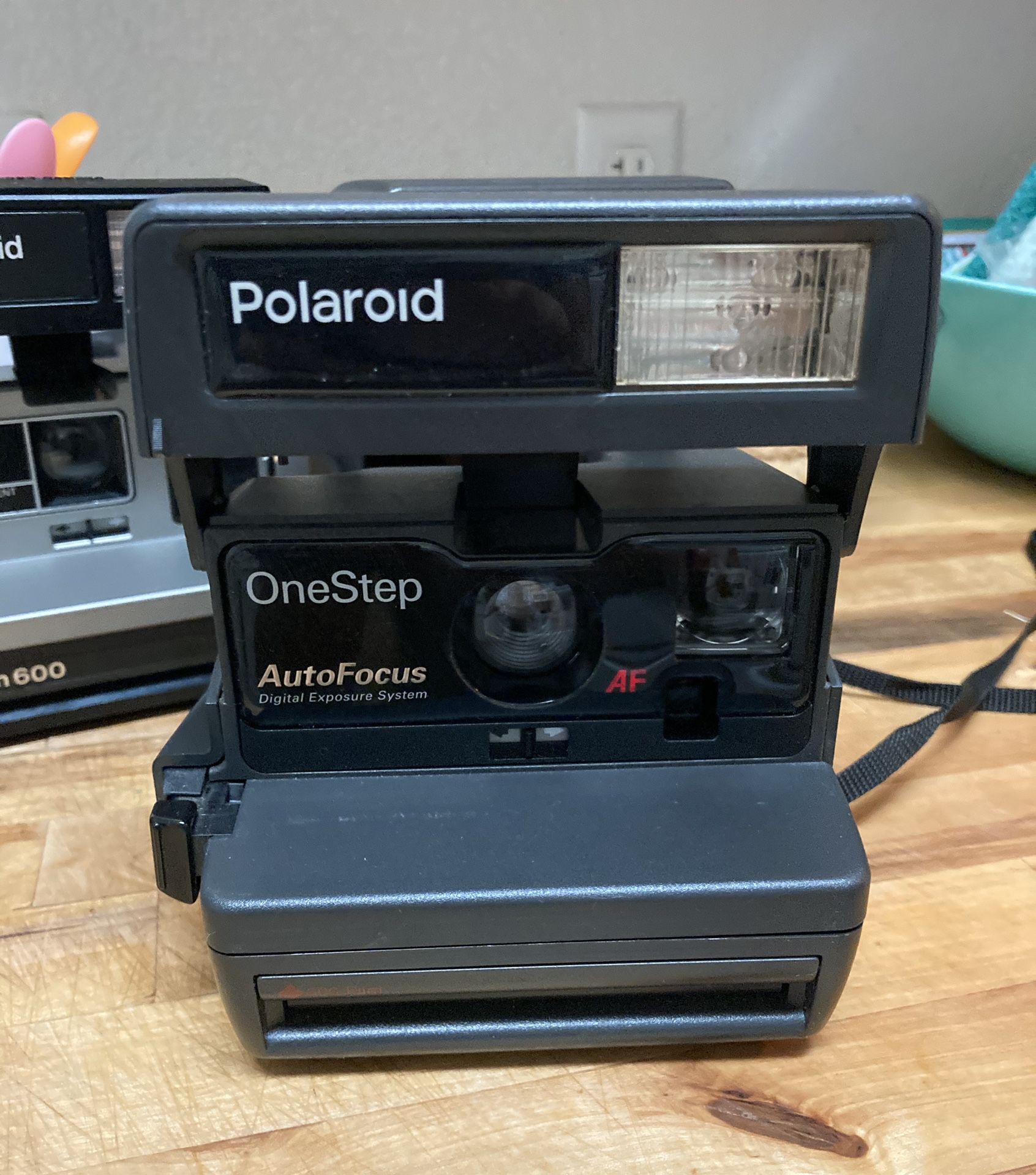 Polaroid One Step Auto Focus