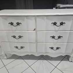 Dresser For Sale