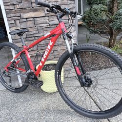 Trek Marlin 5 M/17” 29er