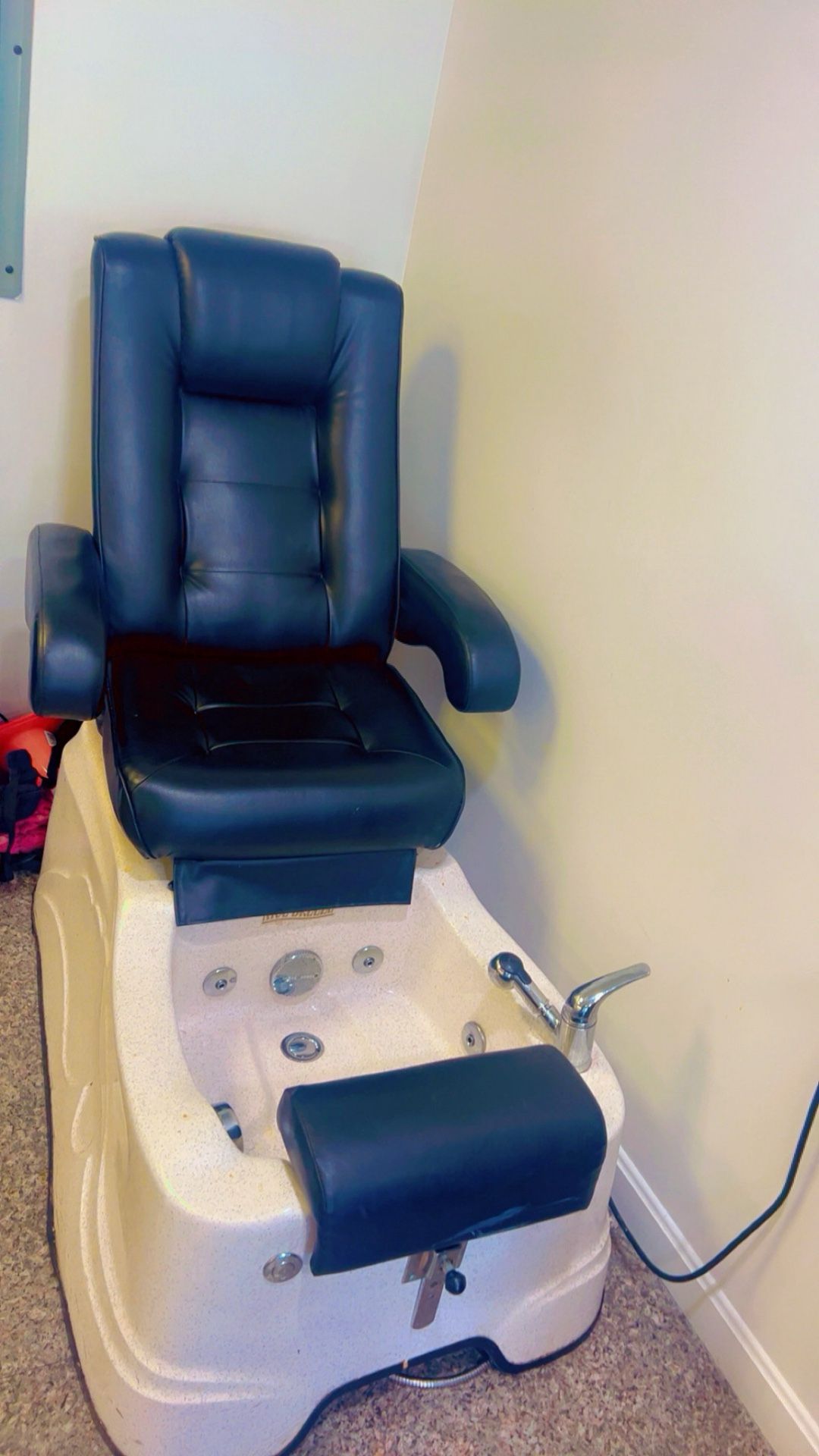 Salon Equipment