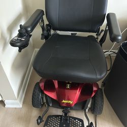 Jazzy Elite 2S-C Motorized Wheelchair