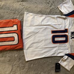 Denver Broncos Jersey Men’s Medium & Women’s Small