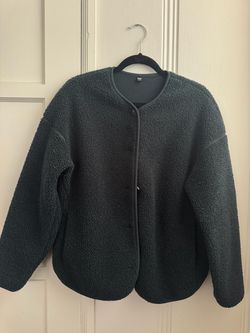 Uniqlo Coat - Size Small