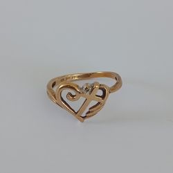 10k gold ring Sz 6.5