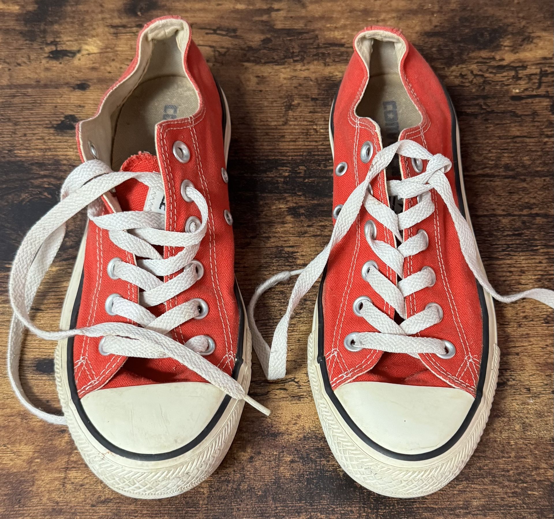 Adult Converse Size Man 6 Woman 8 just $20