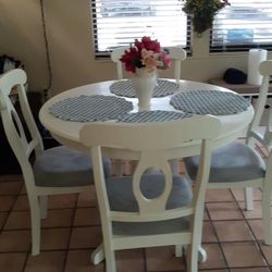 Angel line lindsey dining set new arrivals