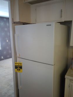 Insignia refrigerator