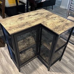 L Shape Modern Style Shelf