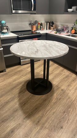 White marble kitchen table