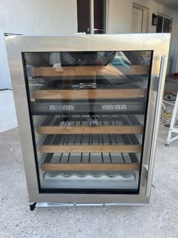 Subzero Wine Cooler 24 Inch