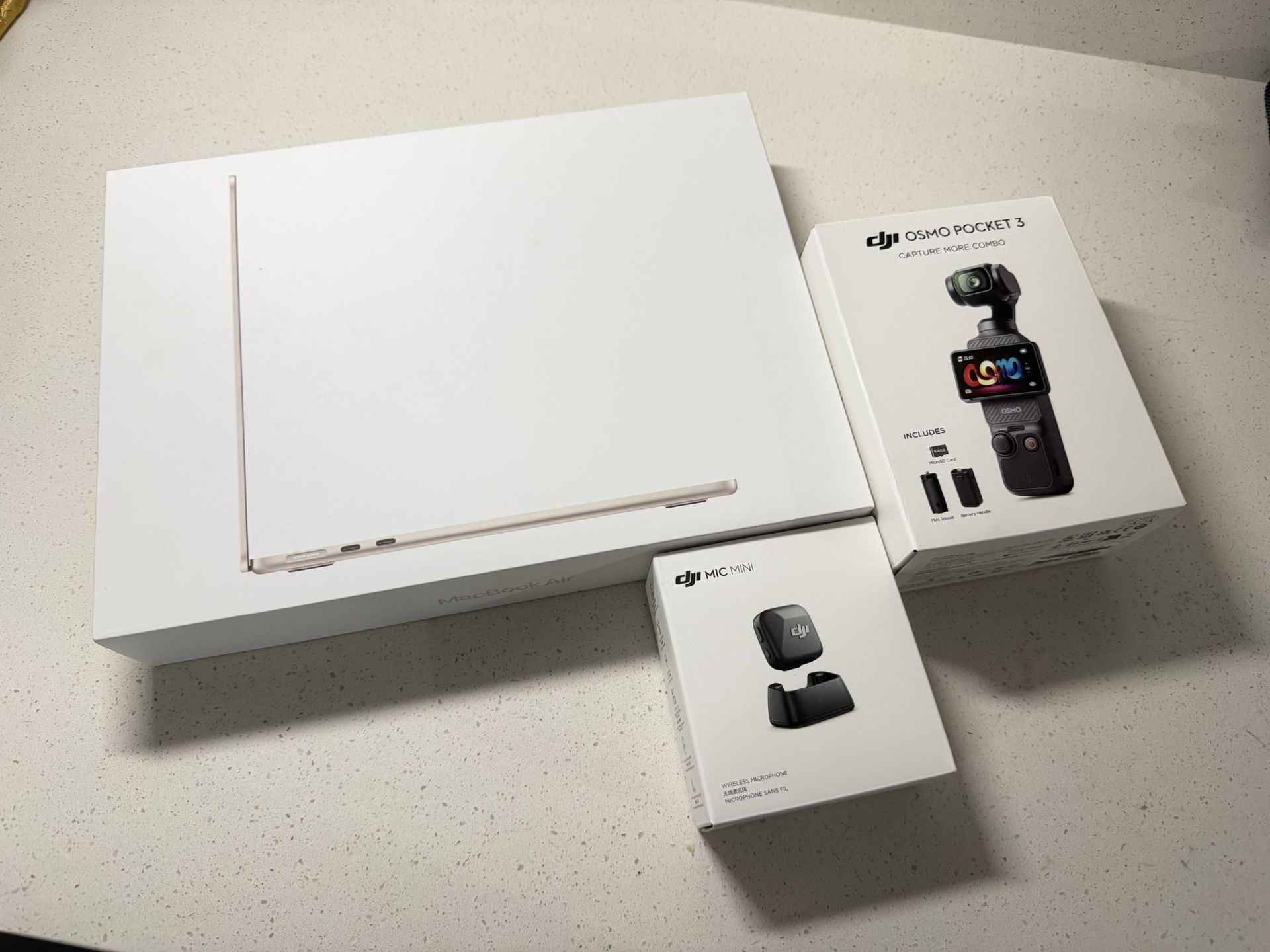 Macbook And DJI Osmo pocket 3