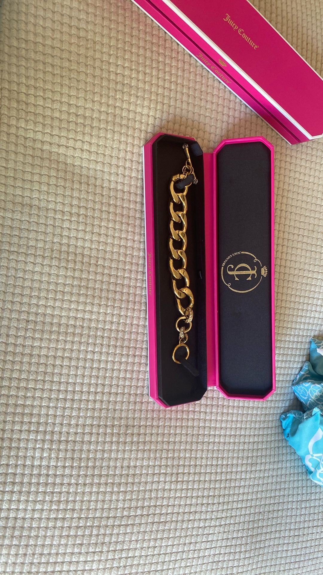 Juicy Couture b luxe Crystal Pave Large Gold Link Bracelet,All Products : American Fashion Style Bags On Sale