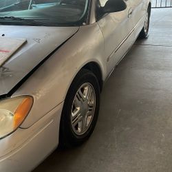 2005 Ford Taurus