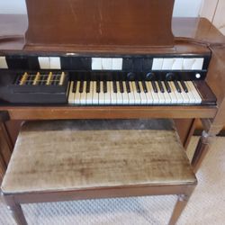 Hammond Organ