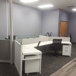 4-6 Seat Workstation 