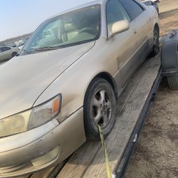 PARTING OUT 2001 LEXUS ES 300