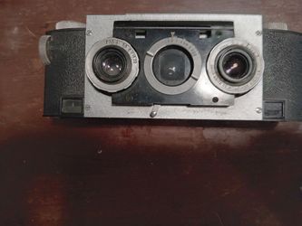 Realist Steroscopic Camera/Collectors Item