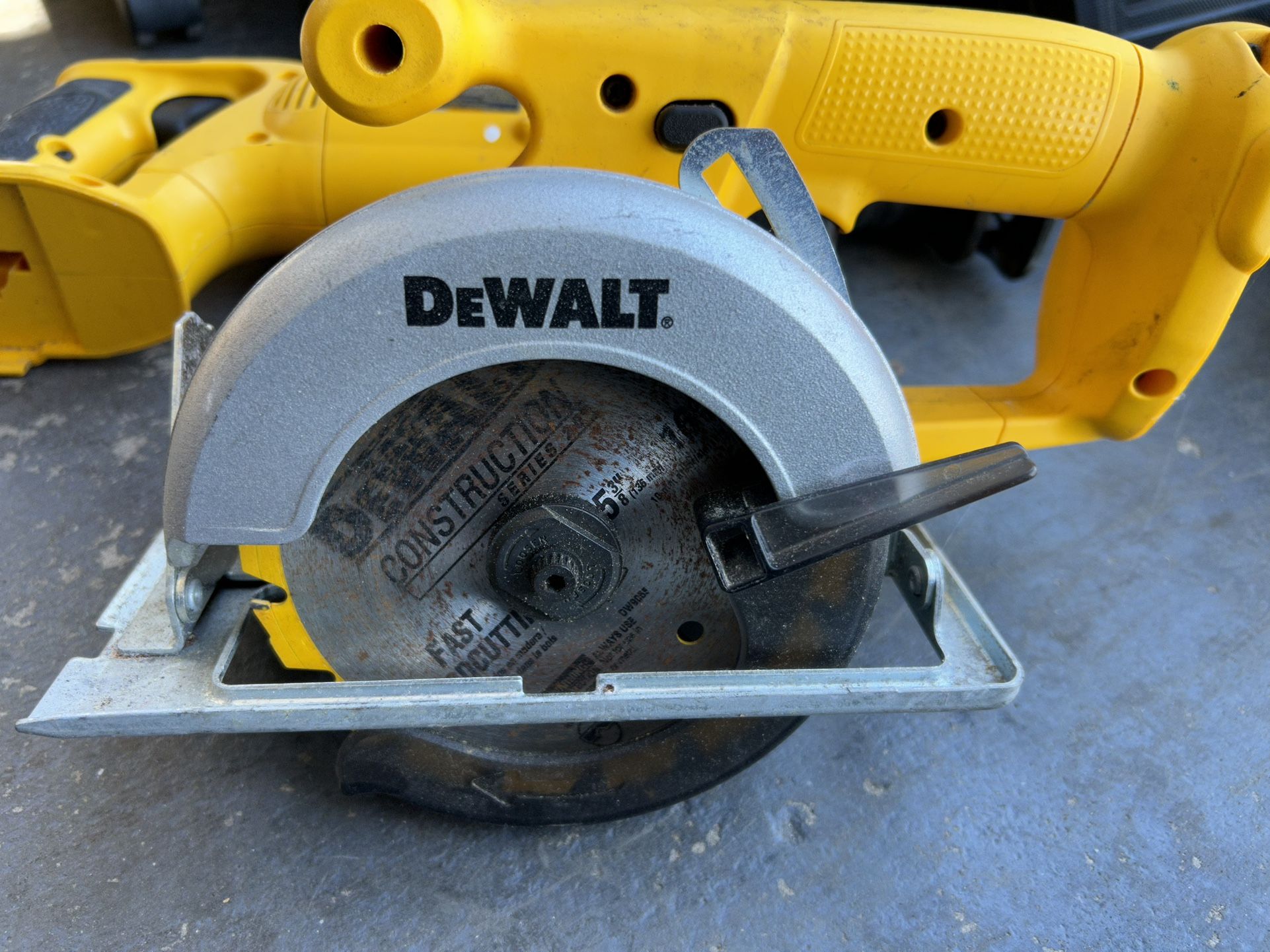 Dewalt Circular Saw