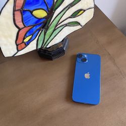 iPhone 13 ( Unlocked) 128gb Blue Color
