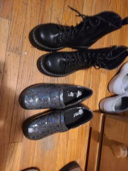 boots/ nursing shoes