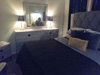 Bedroom set