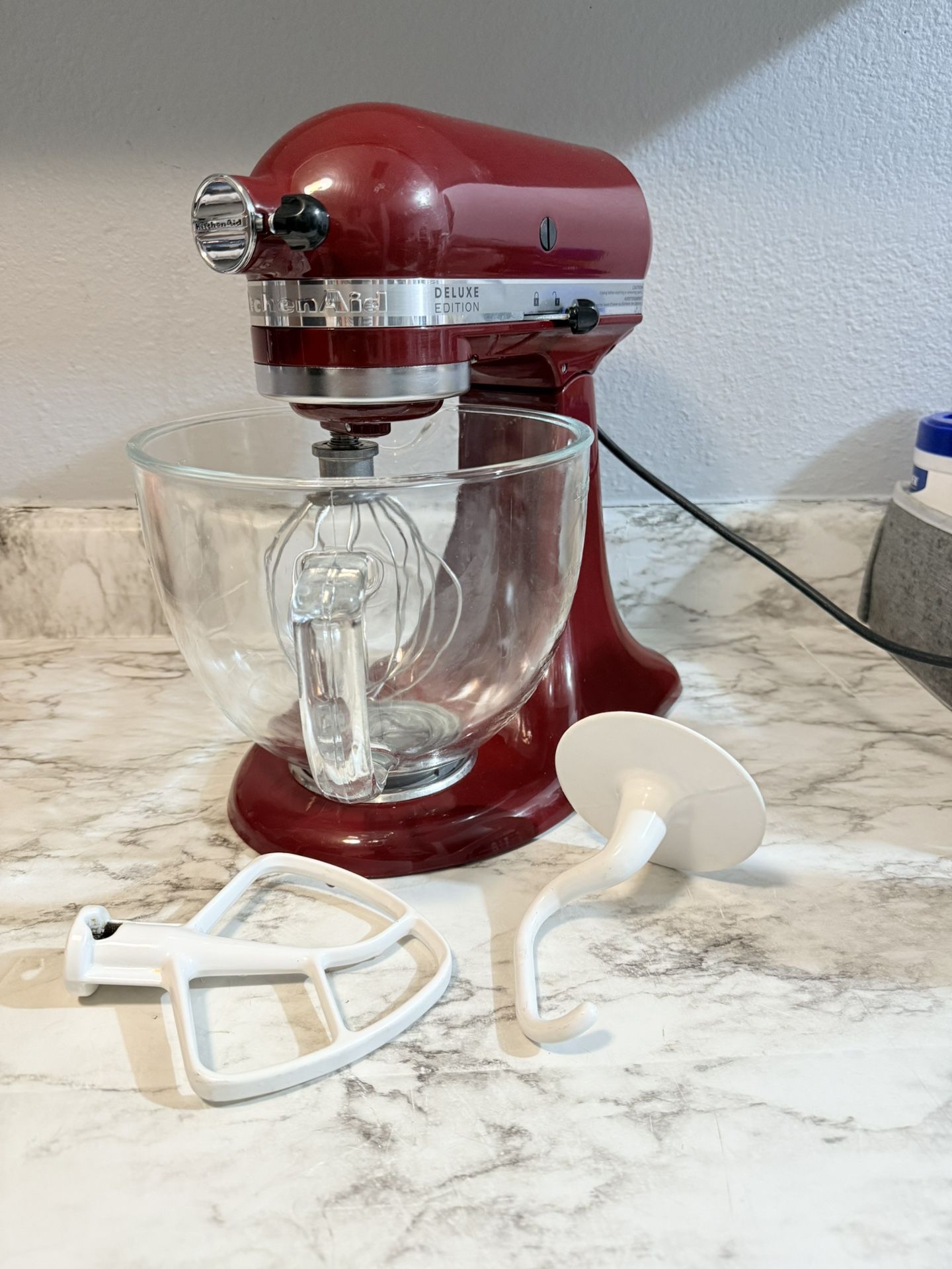 KITCHEN AID MIXER DELUXE