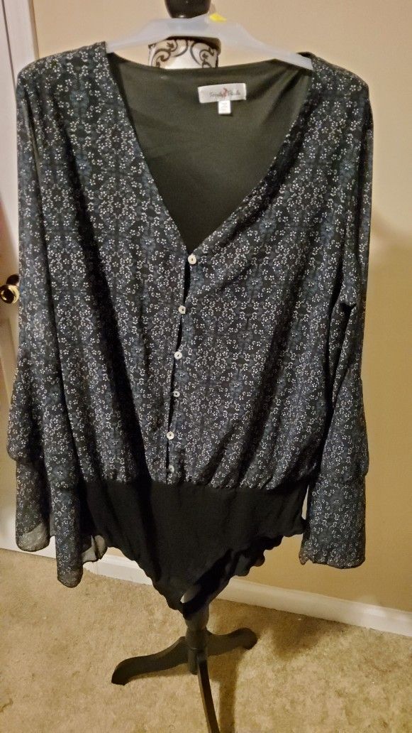 Perfectly Priscilla Black Floral Bodysuit Size 2XL