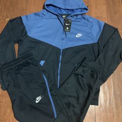 Nike Tracksuit (L)