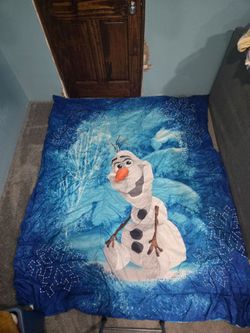 Olaf Comforter