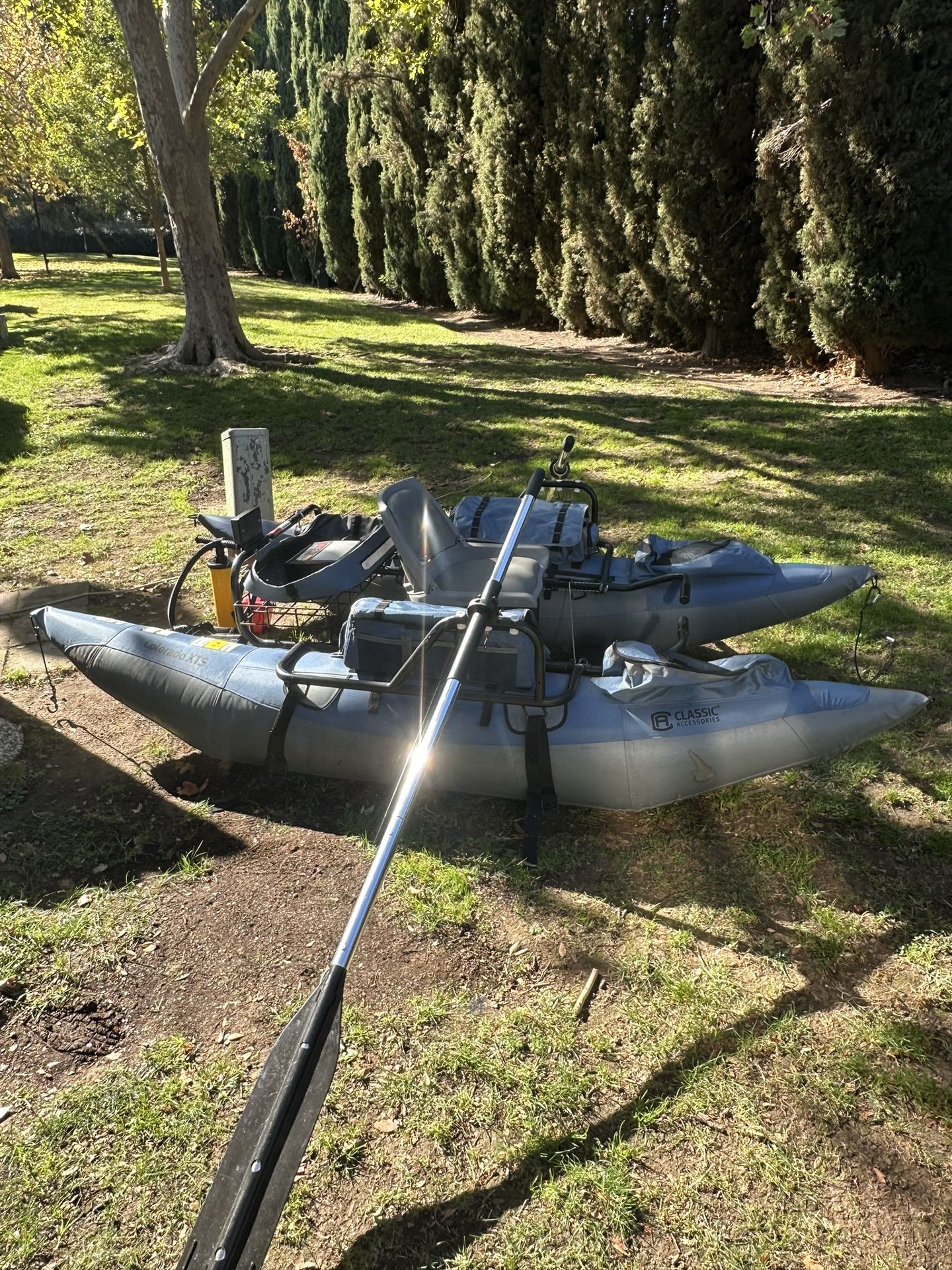 Classic Accessories Colorado XTS Pontoon Boat With Newport Vessels Trolling Motor