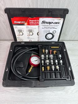 Snap-on EEPV507 Oil Pressure Gauge Set (A1G014792)