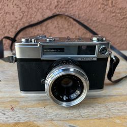 Yashica Minister D 35mm Rangefinder Camera