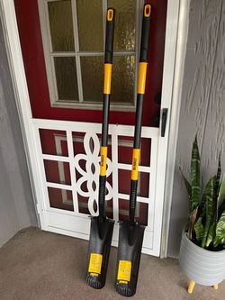 DeWalt Long-Handle Digging Shovels – Set of 2