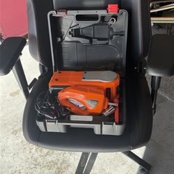 Brand new portable jack with air hammer to take the lugs off the tires $55 $55