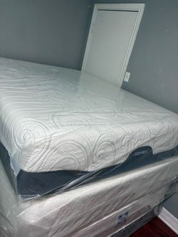 Set queen sizes Mattress and box spring