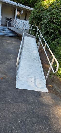 Wheel chair ramp