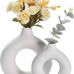 White Plastic Vases- 2 for Modern Home Decor, Round Matte Boho Vase for Decor, Minimalist Nordic Style for Wedding Dinner Table Living Room 