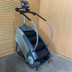 Stairmaster Stepmill /Stair Climber / Stepper- Commercial Gym Equipment 