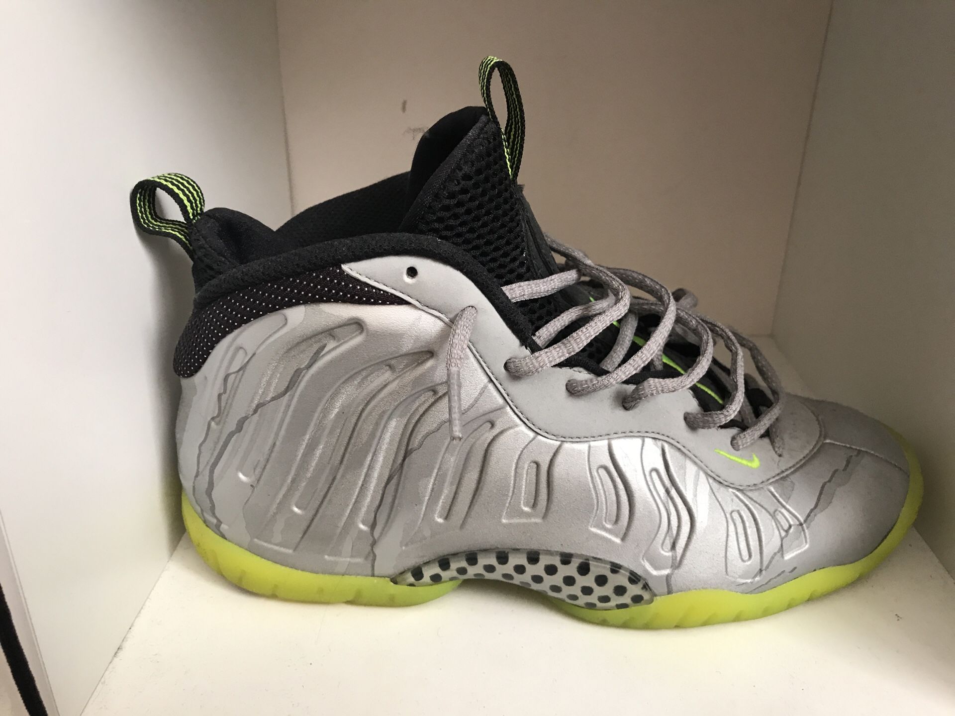 Foamposite Silver Camo size 7 GS