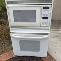 FREE Microwave And Oven Combo 27” GE