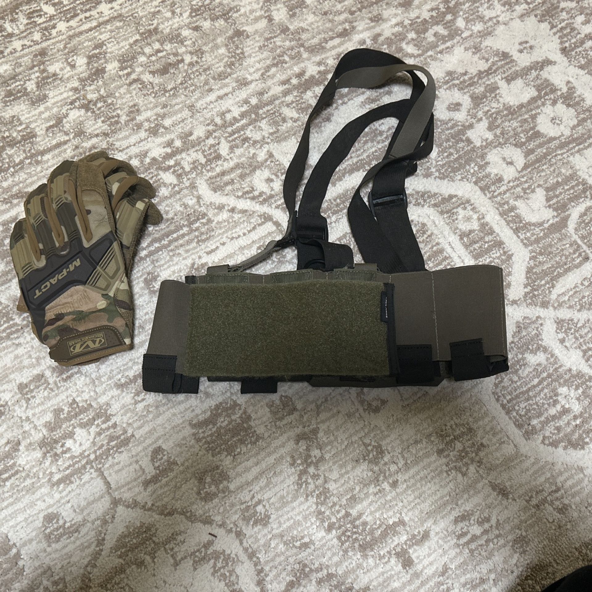 T Rex Arms Chest Rig With Mechanix Gloves