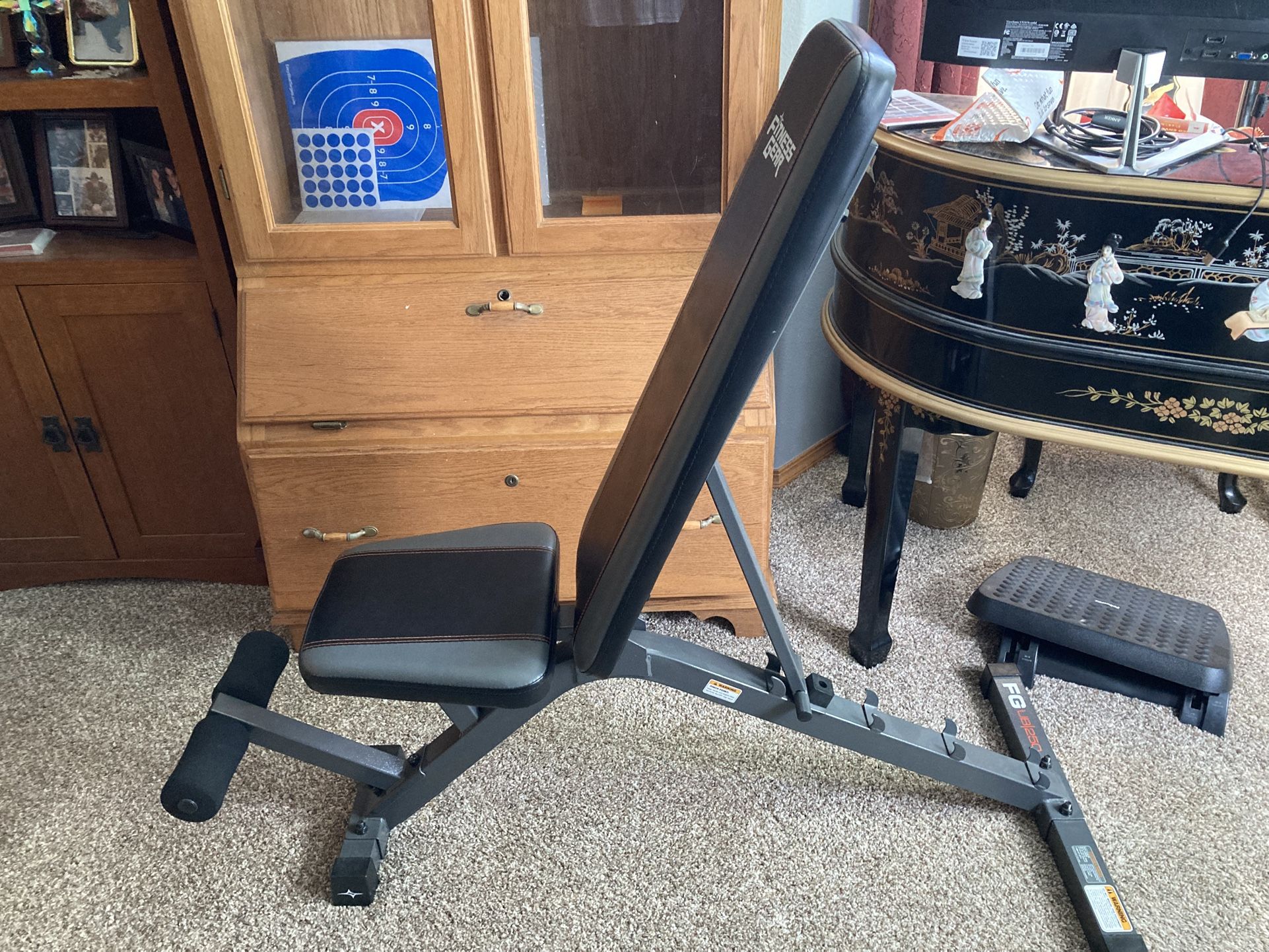 Adjustable Weight Bench
