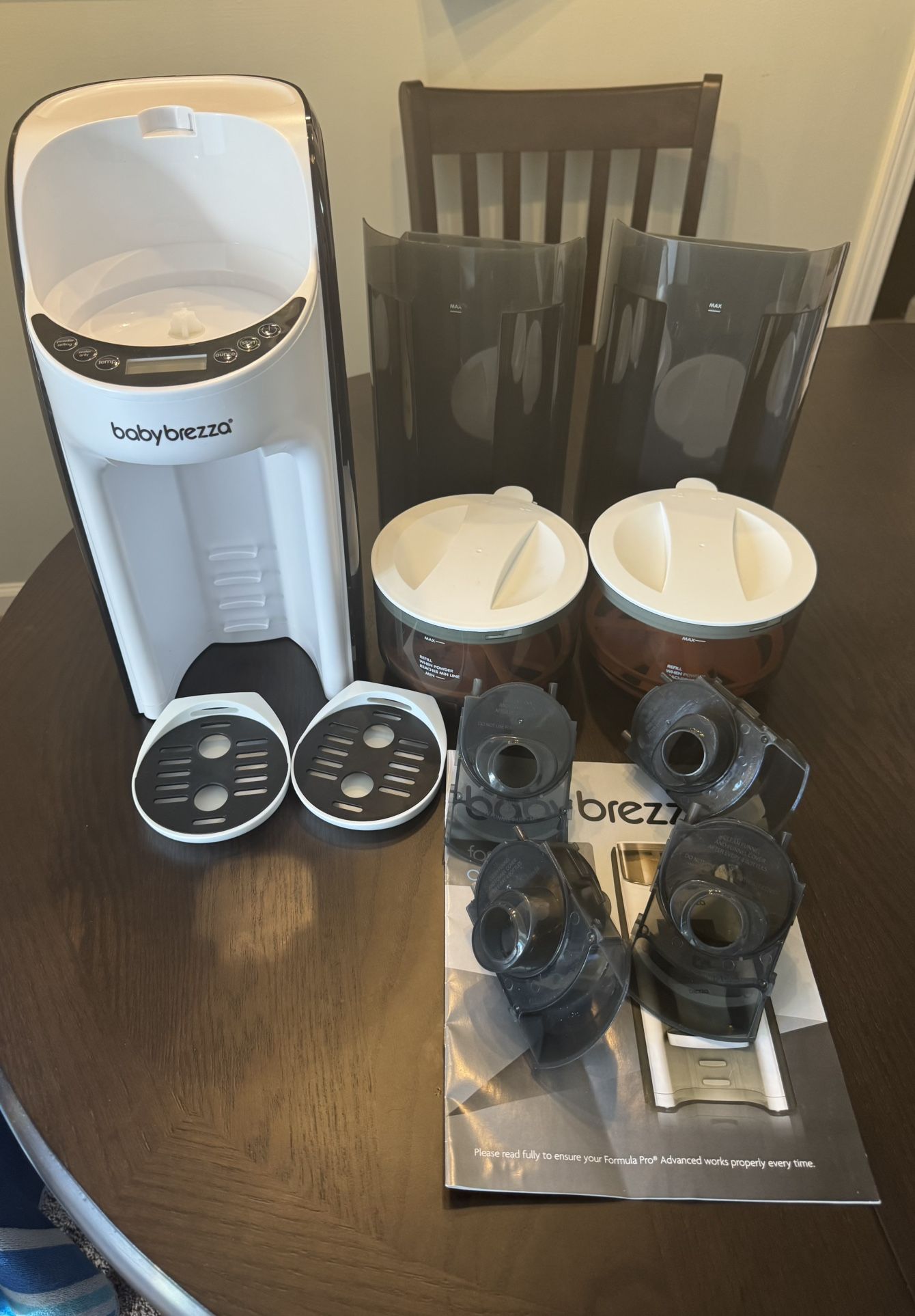 Baby Brezza Formula Pro with Extras!
