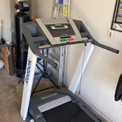 Treadmill almost New Really good conditions