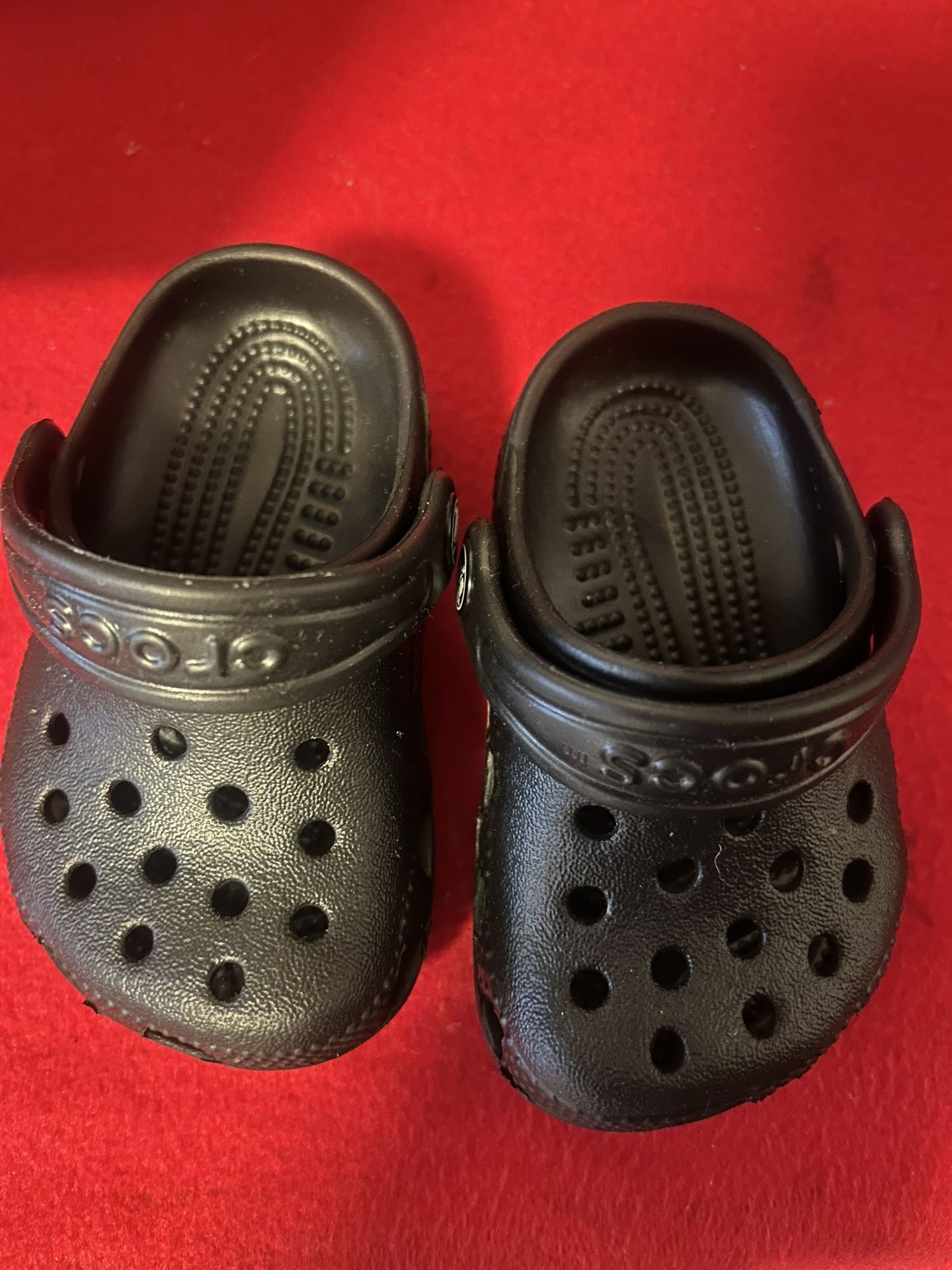Baby Crocs ! Size 2/3c