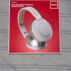 RCA pro dynamic wireless headphones
