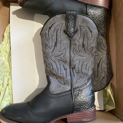 Boys Size 12 Boots 