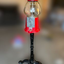 VINTAGE 1985 15" King Carousel Gumball Machine with Black Stand