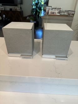 Definitive Technology W7 Speakers
