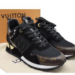 LV Run Away Trainers Size 38